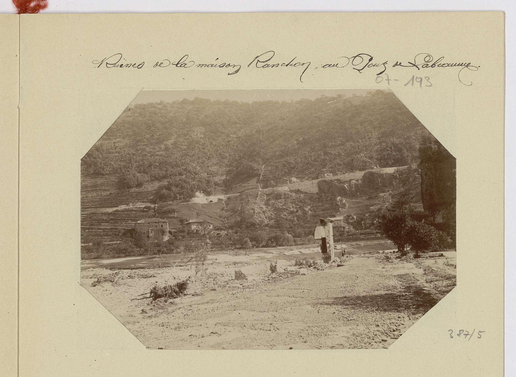 Ruine de la maison de la famillle Ranchon après l'inondation